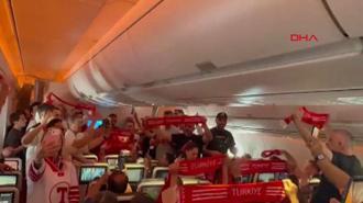 İstanbul’dan San Francisco’ya giden uçaklarda milli takım coşkusu