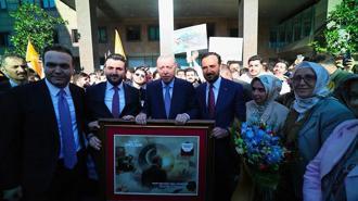 Cumhurbaşkanı Erdoğan'a AK Partili gençlerden Babalar Günü sürprizi