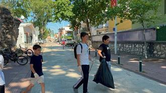 12 yaşındaki 12 arkadaş, bisikletleriyle sokak sokak dolaşıp, 3 ayda 40 poşet çöp topladı