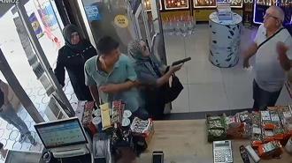 Boşanma aşamasındaki kocasını vurmak istediği tabanca tutukluluk yaptı; o anlar kamerada