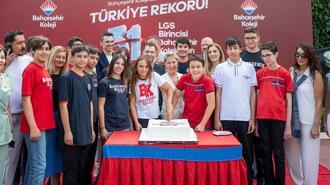 LGS’de Bahçeşehir Koleji’nden 31 öğrenci 500 tam puan aldı