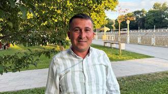 Bacağına yapışan keneyle önce arkadaşının nişanına ardından hastaneye gitti
