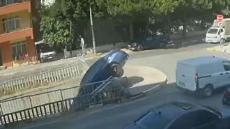 Pendik'te otomobil dereye düştü; kaza kamerada