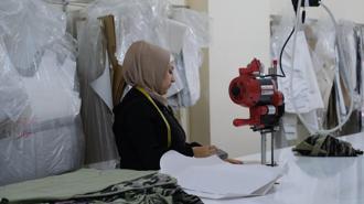İHH’nın Suriye’deki terzilik atölyesinde 32 kadın istihdam ediliyor