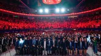 Bahçeşehir Üniversitesi’nde mezuniyet coşkusu