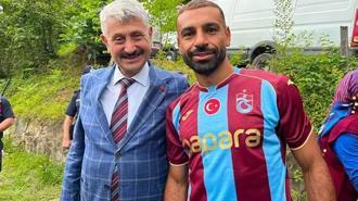 Trabzon’da Salah’ı gülümseten teklif