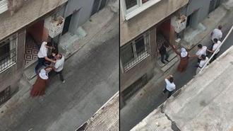 Beyoğlu’nda eniştesinin dükkanında fön çektirdi; para vermek istemeyince taş ve sopalarla evini bastılar