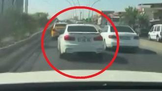 Trafikte otomobiliyle makas attı; o anlar kamerada