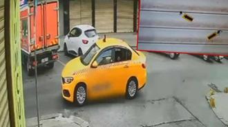 Küçükçekmece'de kuyumcuya silahlı saldırı kamerada; 2 şüpheli taksiyle olay yerine gelmiş
