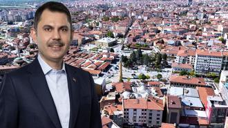 Bakan Kurum, yenilenen Çorum Tarihi Kent Meydanı'ndan görüntüler paylaştı