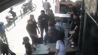 Nefes borusuna yemek kaçan kadını, polis Heimlich manevrasıyla kurtardı