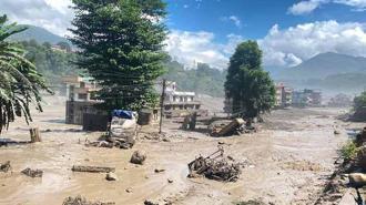 Nepal'de meydana gelen selde 157 kişi hayatını kaybetti
