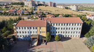 İspanya Başbakanı Sanchez’den, Kayseri’deki liseye teşekkür mektubu