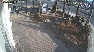Karabük’te otomobilin çarptığı yaya ağır yaralandı; kaza anı kamerada