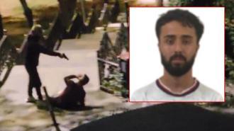 Eyüpsultan’da annesini taciz ettiğini öne sürdüğü kişiyi bacaklarından vurdu