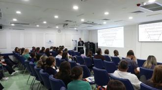 Yeditepe Üniversitesi Koşuyolu Hastanesi’nde ‘Yaşam Boyu Güvenli Bakım’ programı düzenlendi