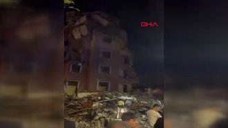 Küçükçekmece'de yıkım sırasında binanın bir bölümü çöktü: 3 yaralı