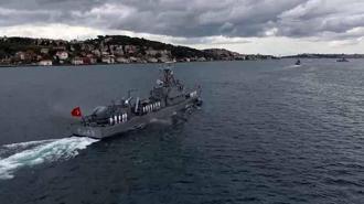 Preveze Deniz Zaferi’nin 488’inci yıl dönümünde İstanbul Boğazı’nda 15 gemiyle geçit töreni