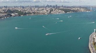 Yağışın ardından turkuaz renge bürünen İstanbul Boğazı havadan görüntülendi