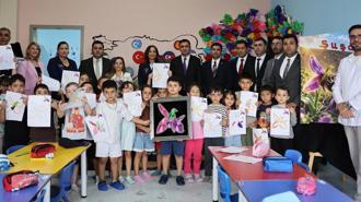Anaokulu öğrencileri, Karabağ Zaferi'nin simgesi olan 'Har-ı Bülbül' figürlerini boyadı
