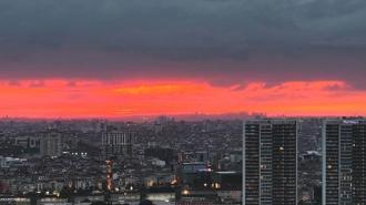 İstanbul'da sağanak sonrası gün batımı görsel şölen oluşturdu