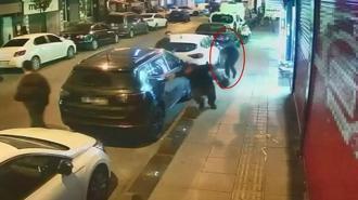Esenler’de çıkan kavgada birbirlerini silahla yaralayan 2 şüpheli yakalandı