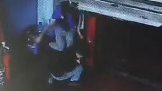 MESEM öğrencisini oto tamirhane işletmecisi tekme tokat darbetti; o anlar kamerada