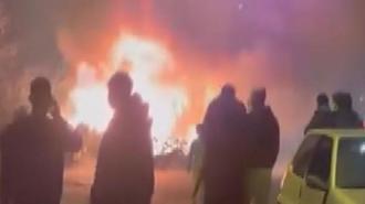 Arnavutköy’de çiçekçi dükkanı alev alev yandı