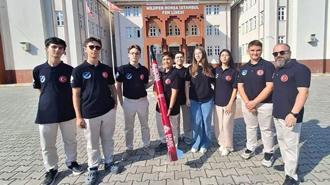 Efsanevi kuş 'Semrük'ün ismini verdikleri roketle TEKNOFEST'in tavan puanını aştılar