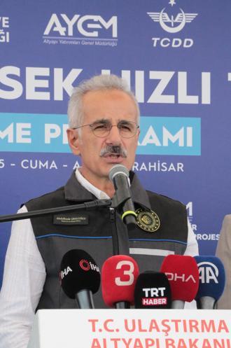 Bakan Uraloğlu: Ankara-İzmir arası seyahat süremiz 3,5 saate düşecek