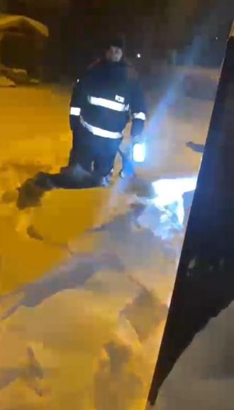 Elektrik arıza ekiplerinin zorlu mücadelesi