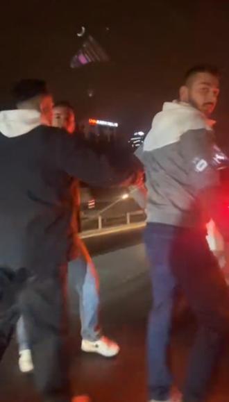 Ümraniye’de yol kesip otomobile saldıran magandalardan 2’si tutuklandı