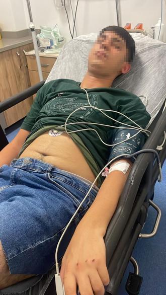 Parkta tartıştıkları 3 lise öğrencisini dövüp, bıçakladılar; olay kamerada