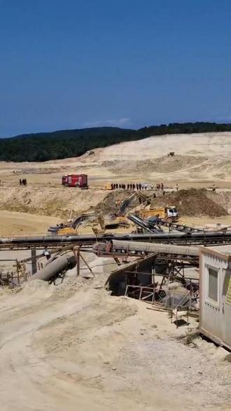 Çatalcada kum ocağında göçük; balçıkta mahsur kalan işçinin cansız bedenine ulaşıldı