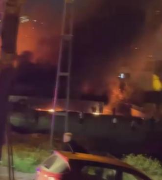 Küçükçekmecede halı yıkama atölyesinde yangın