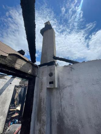 Taraklıda 2 katlı ev yangında kullanılmaz hale geldi