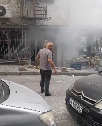 Güngörende iş yerindeki patlama kamerada: Gazetecilere saldırdılar