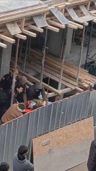 Kağıthane’de inşaatın 1inci katından düşen kalıp ustası öldü