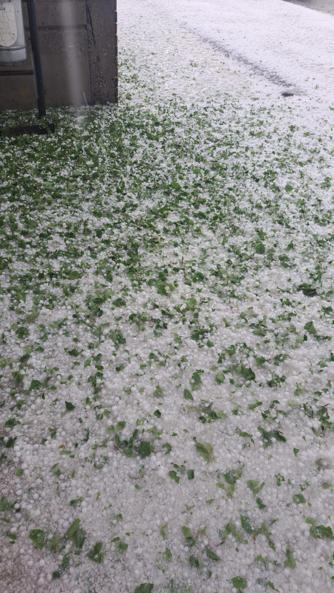 Ankarada sağanak ve dolu etkili oldu