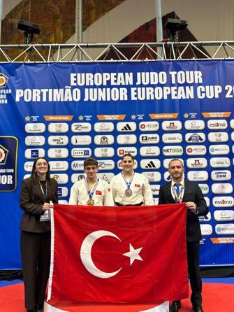 Mustafa Berat Şimşek, Portekiz’de Avrupa Şampiyonu oldu