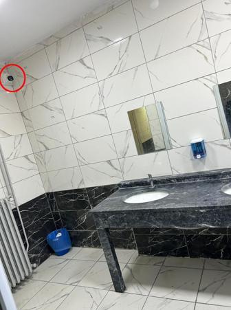 Tuvaletlerde kamera soruşturmasında görevden alınan okul müdürü için valiyi ziyaret ettiler
