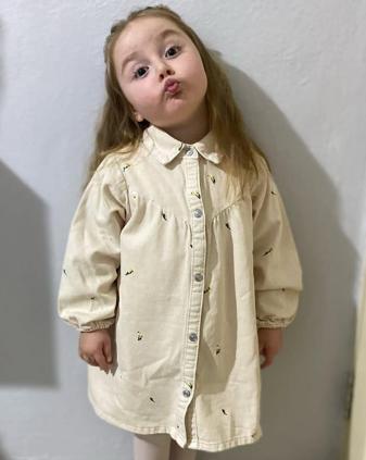 Epilepsi hastası Berra, havuzda boğulma tehlikesi geçirirken yaşanan panik kamerada