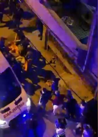 Bağcılarda gürültü nedeniyle çıkan kavgada komşusu ve damadını silahla vurdu