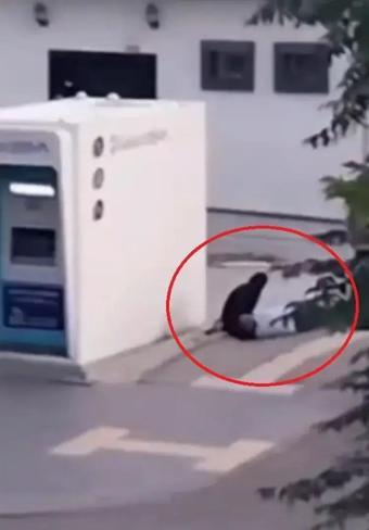 Çocuğunu sakinleştirmek için dışarı çıkıp kavganın arasında kalan babanın ölümüne iddianame