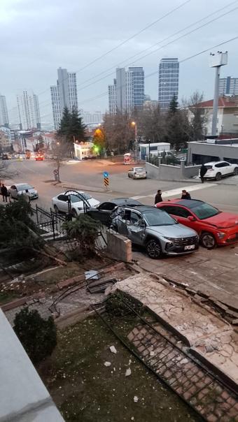 Kamyonla 3 araca çarpıp kaçtı; o anlar kamerada