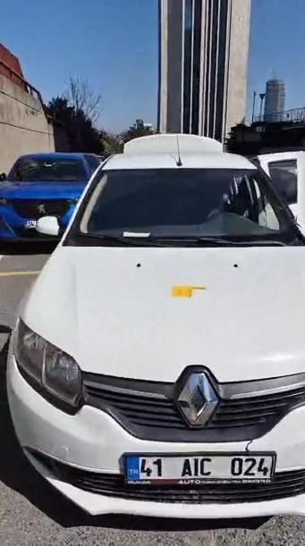 İsrail Konsolosluğu önündeki çatışma; saldırganların İzmitten geldiği araçta inceleme