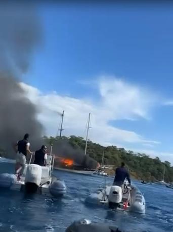 Fethiyede tekne yangını