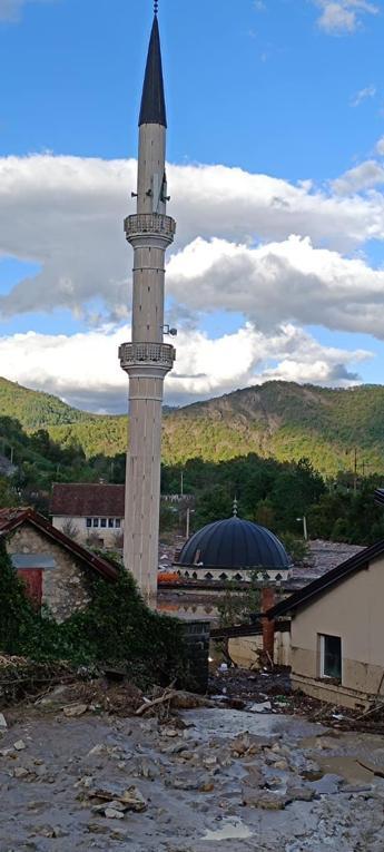 AB’den sel felaketinden etkilenen Bosna Hersek’e destek mesajı