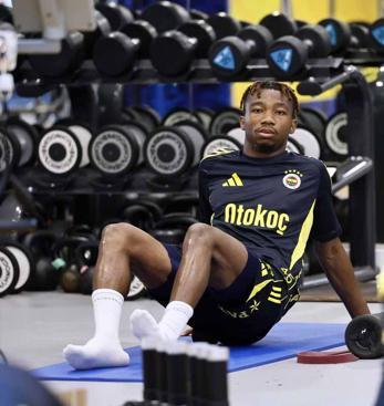 Fenerbahçede Çaykur Rizespor maçı hazırlıkları başladı