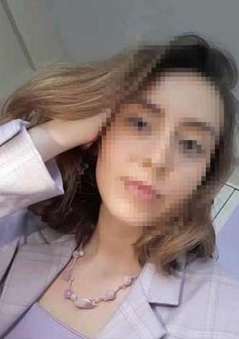 Beyoğlu’nda Şehir Plancısı kadın fırtınada devrilen tabelanın altında kaldı; yaşam mücadelesi veriyor